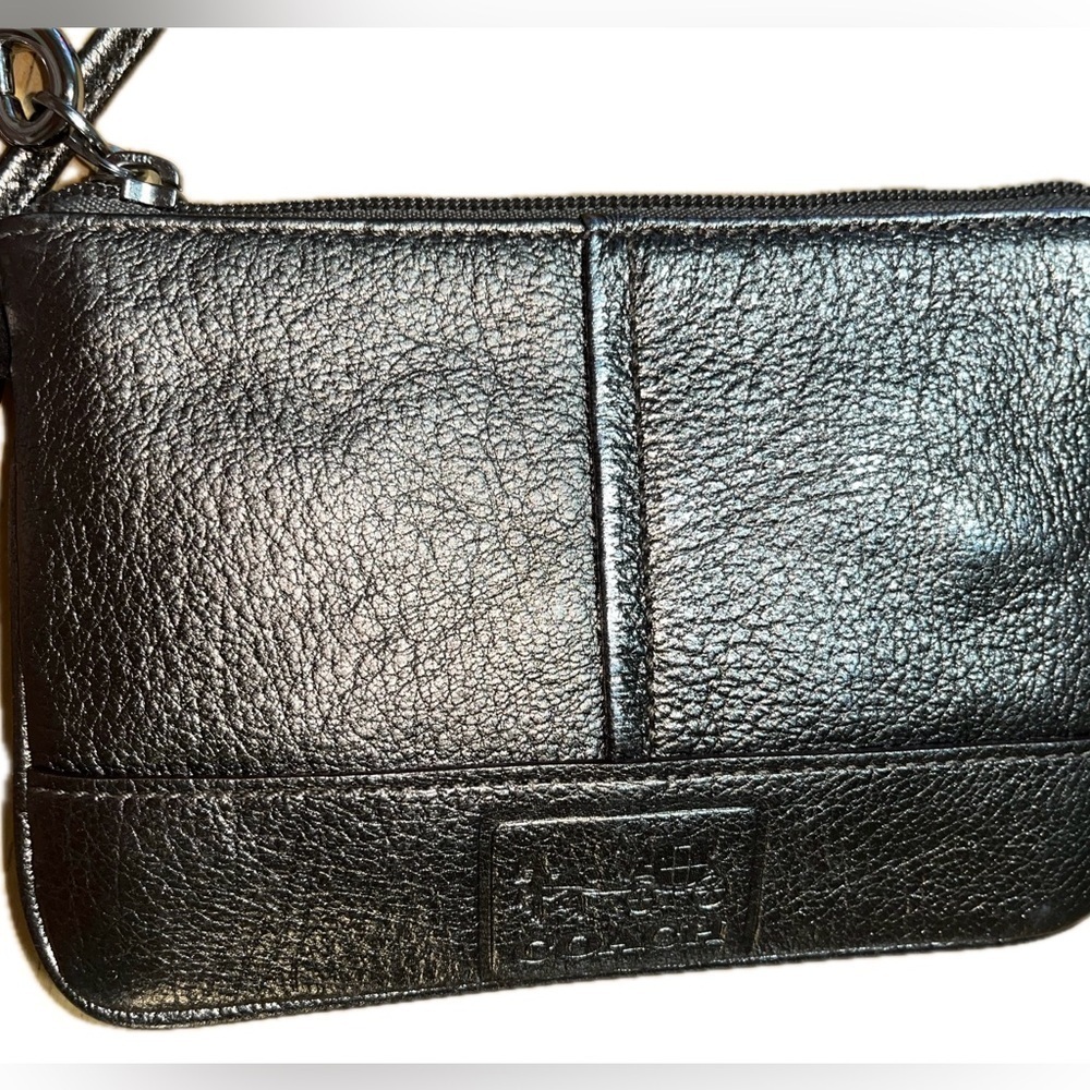 COACH Metallic Leather Small Wristlet NWT - Picture 7 of 13